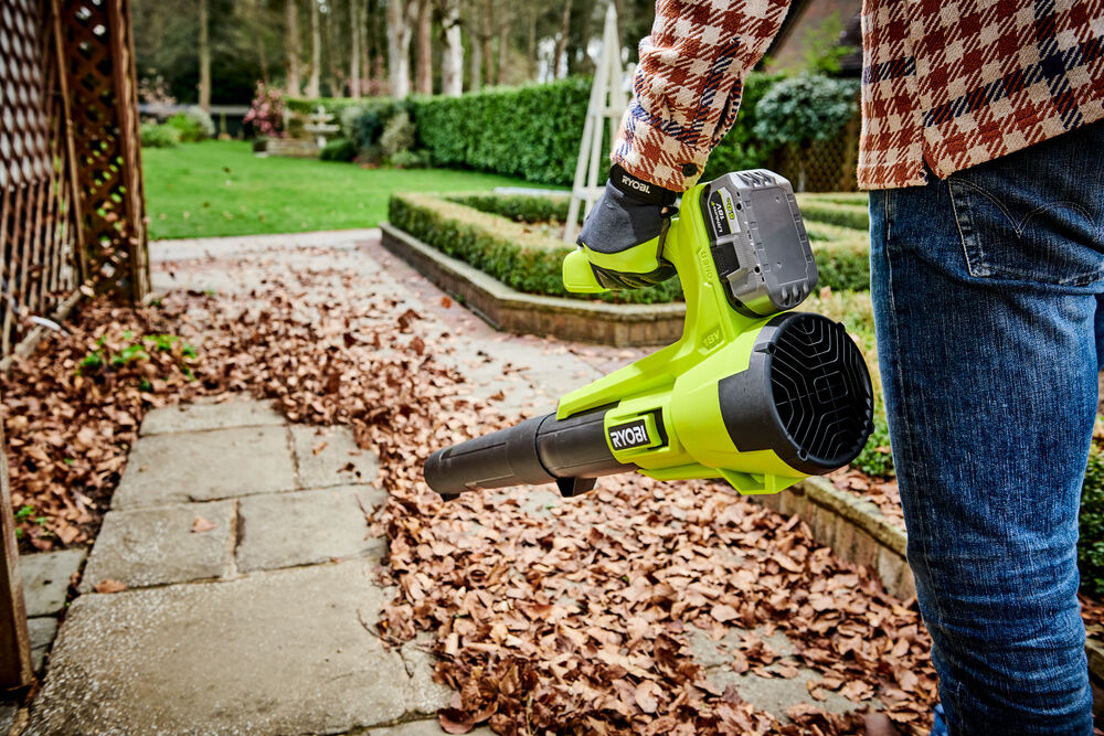 ONE + / Воздуходувка RYOBI RY18BLA-140